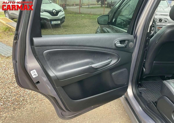 Ford S-Max cena 44900 przebieg: 162000, rok produkcji 2012 z Świeradów-Zdrój małe 667